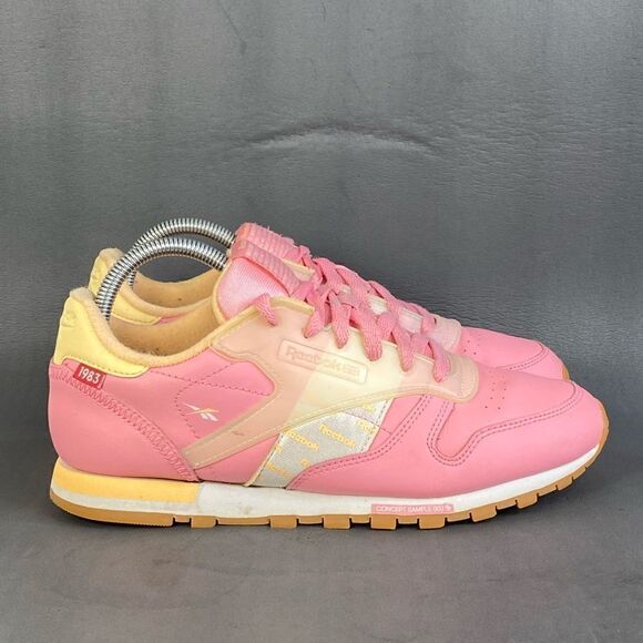 Reebok Alter The Icons Classic sneaker Shoes Low Top womens size  7 - Picture 1 of 8